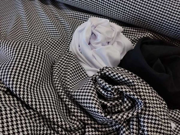 Костюмка стрейч Гусиная лапка Chanel черно-белая